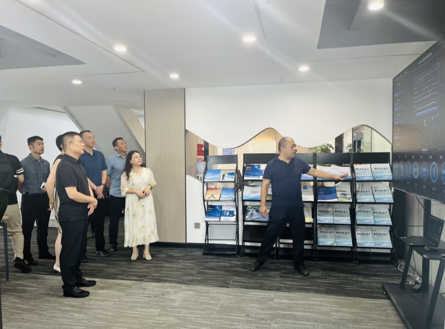 武侯區委毛軍副書記走訪調研午夜视频网站科技